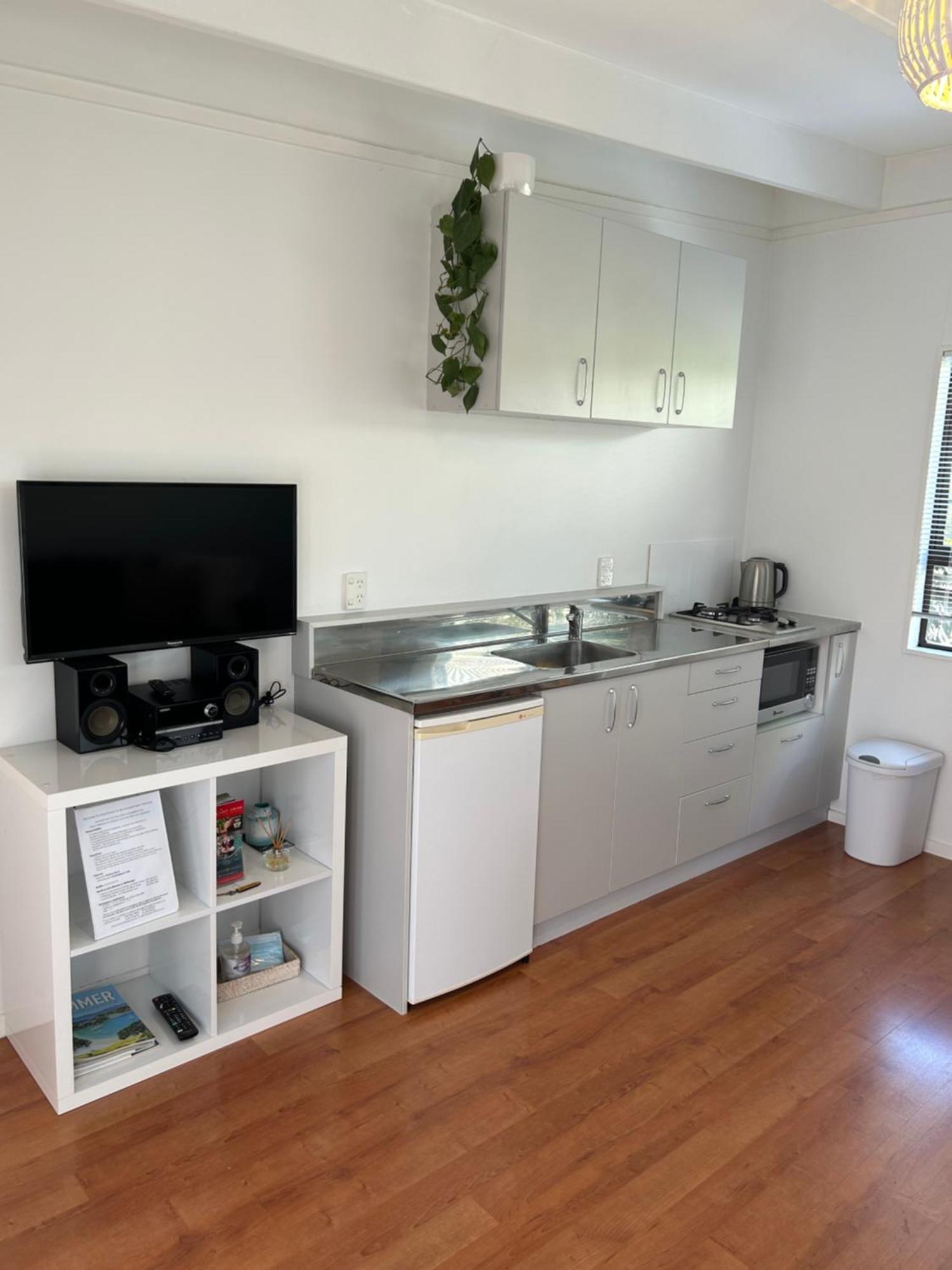 Evolve Bach Villa Whitianga Eksteriør bilde